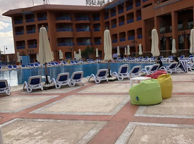 Cancun With Privte Pool Families Only Ajn-Szuhna