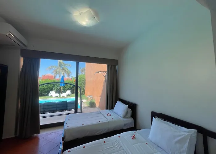 Cancun With Privte Pool Families Only *